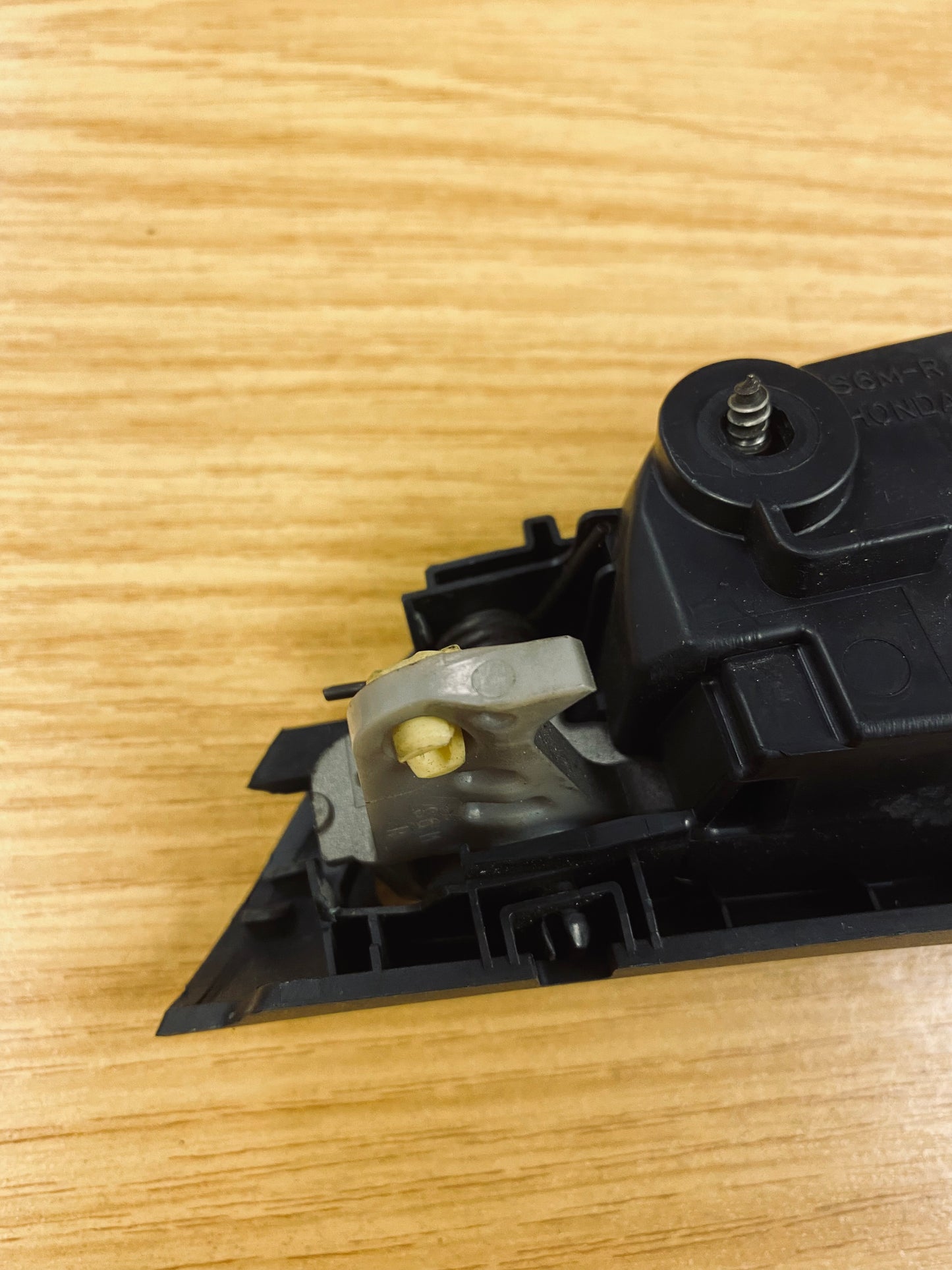 Honda Integra Type R DC5 Right Interior Door Handle Trim Lock Switch