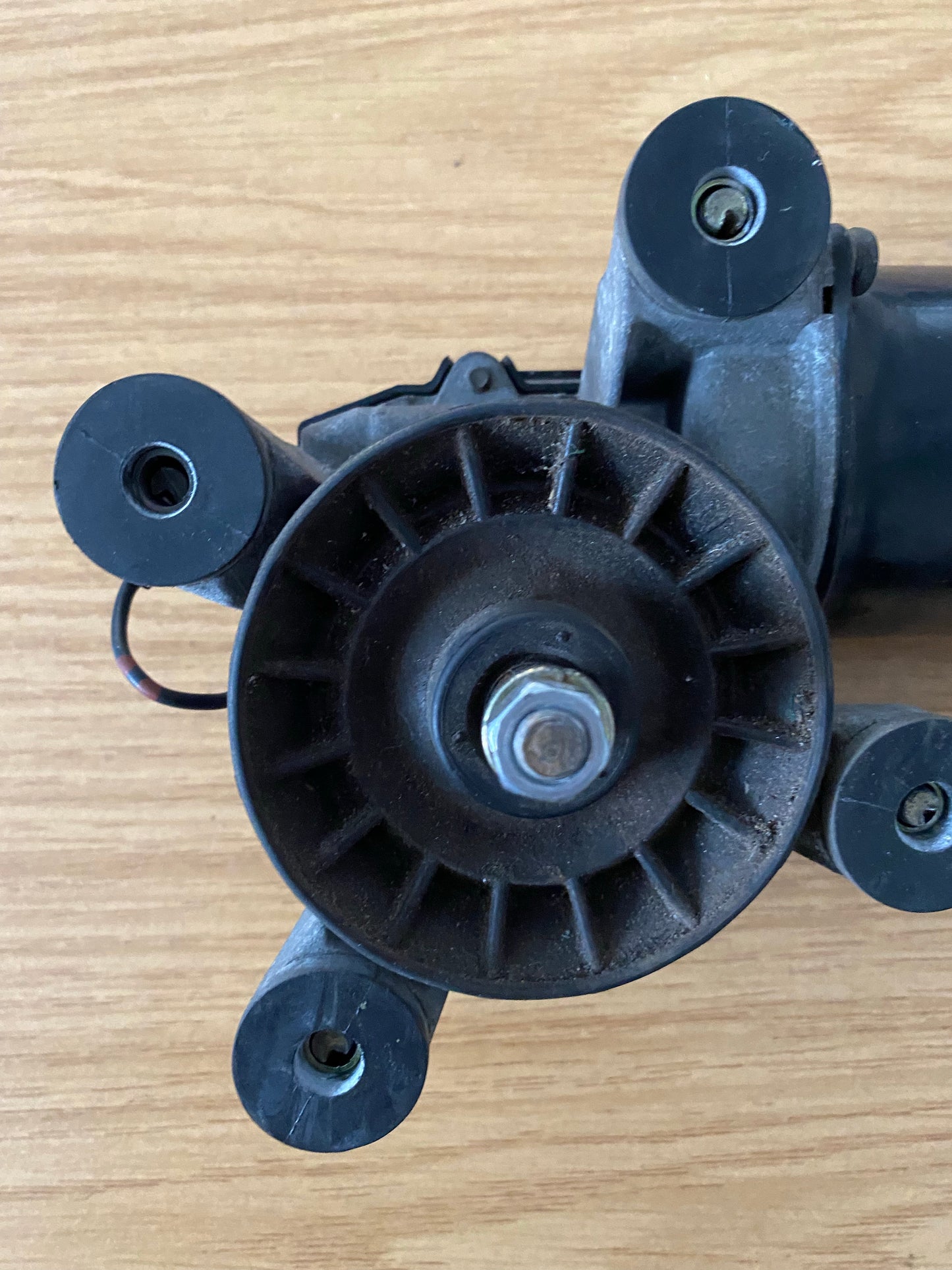 Mitsubishi Lancer Evolution Evo 4 Evo 5 Evo 6 IV V VI Front Wiper Motor Denso (1)