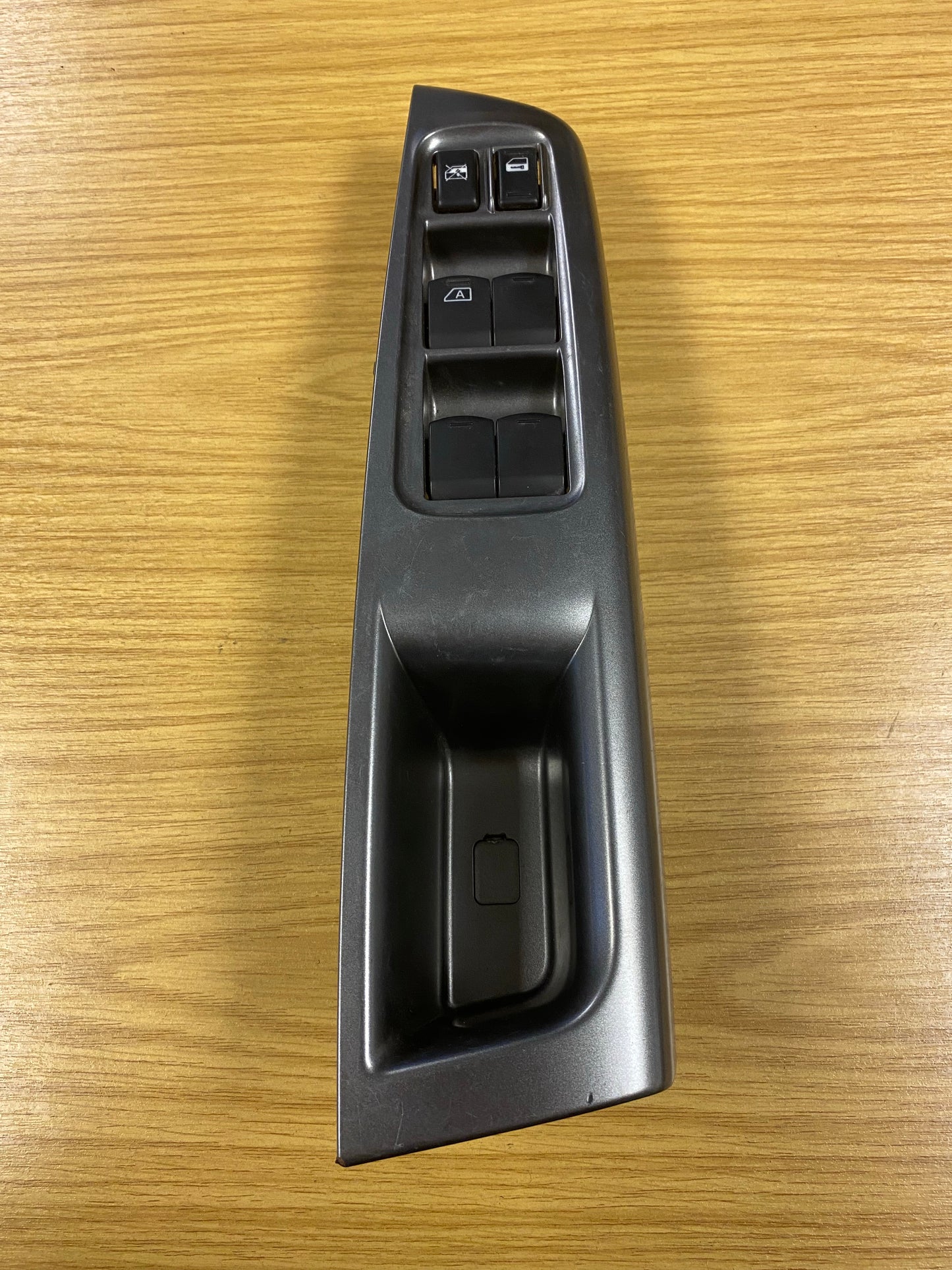 LHD Subaru Impreza Forester Front Left Driver Window Switch 94266FG530