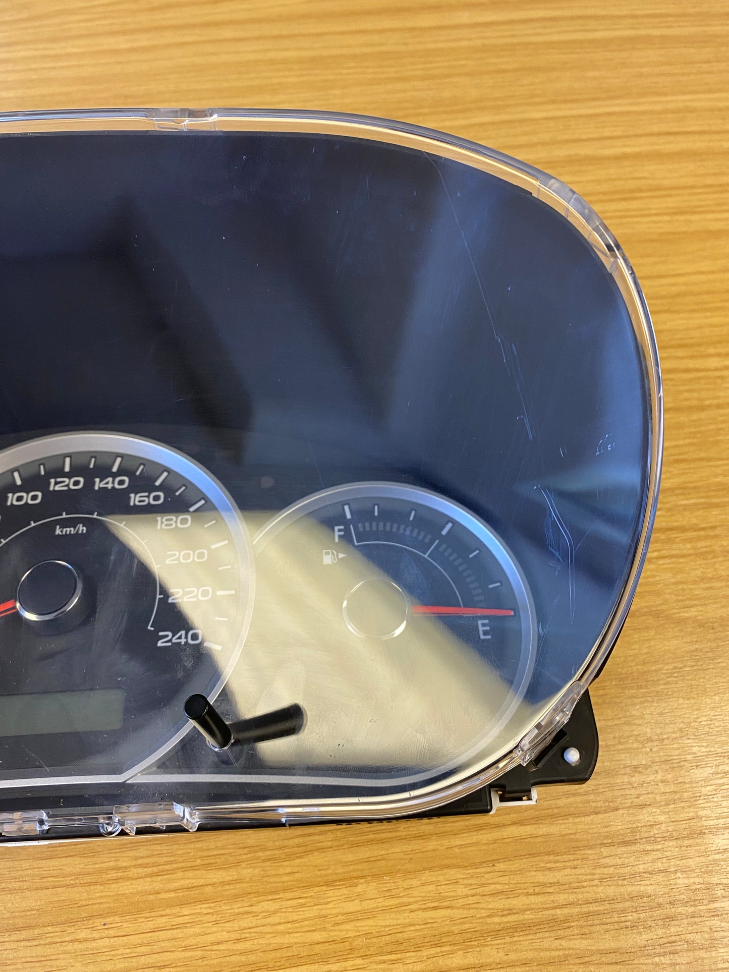 Subaru Impreza Speedometer Speedo Clocks Cluster KM NS02004K 85004FG700
