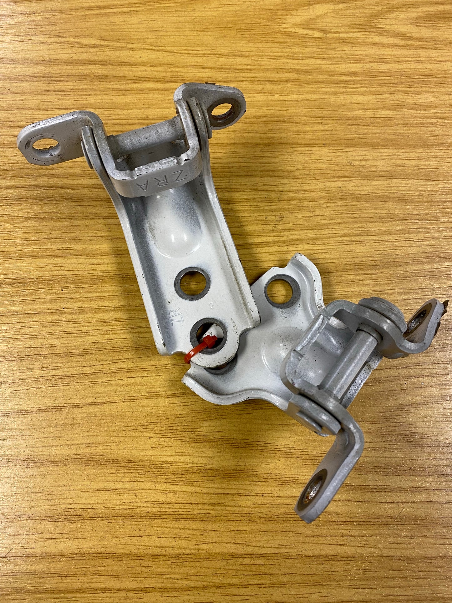 Subaru Forester Rear Left Door Hinge Hinges Pair 10-13 UK Parts
