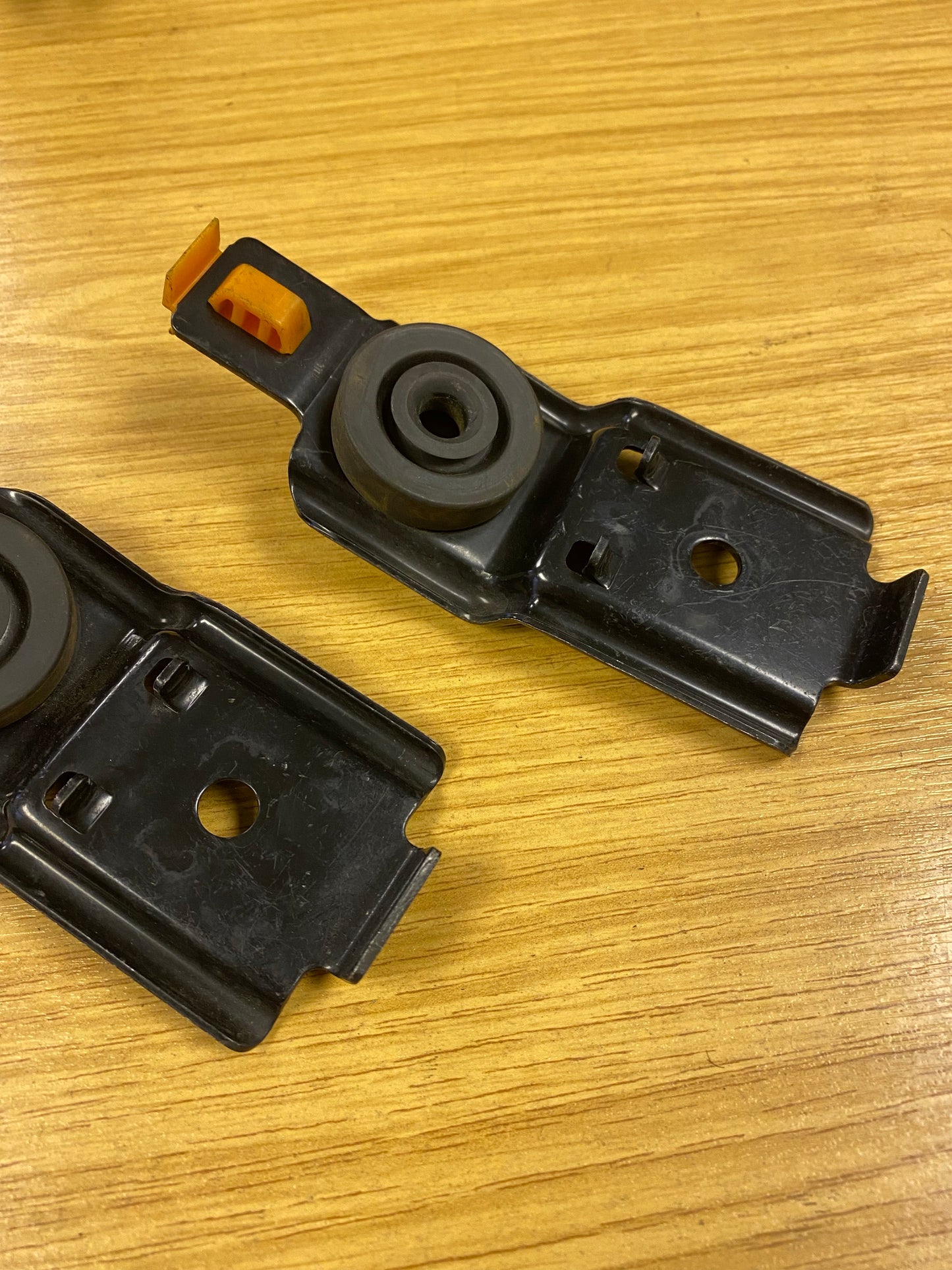 Subaru Impreza WRX STI 7 8 Blobeye Top Radiator Brackets 02-05 UK JDM