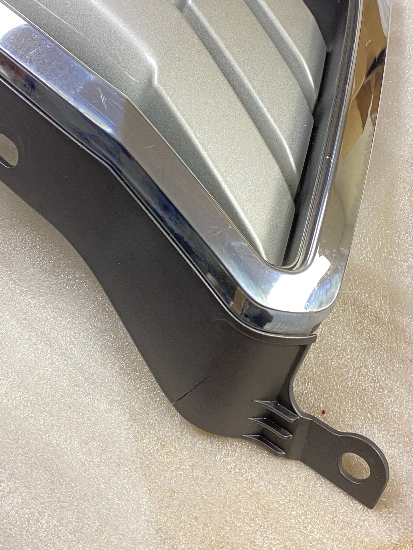 Subaru Legacy Outback MK4 Front Bumper Bonnet Grille Grill 09-14 (2)