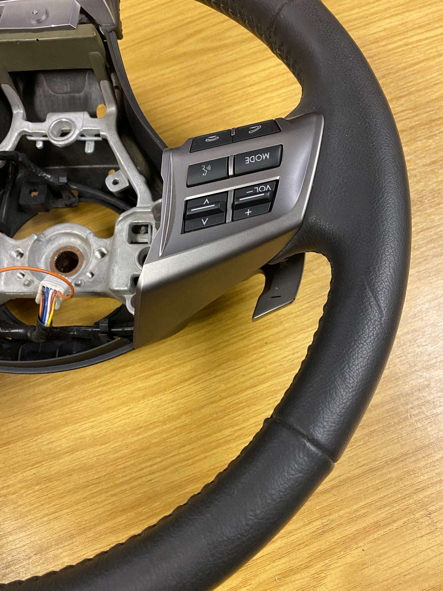 Subaru Impreza 2.0 Auto Automatic Paddle Shift Multi-Functional Steering Wheel