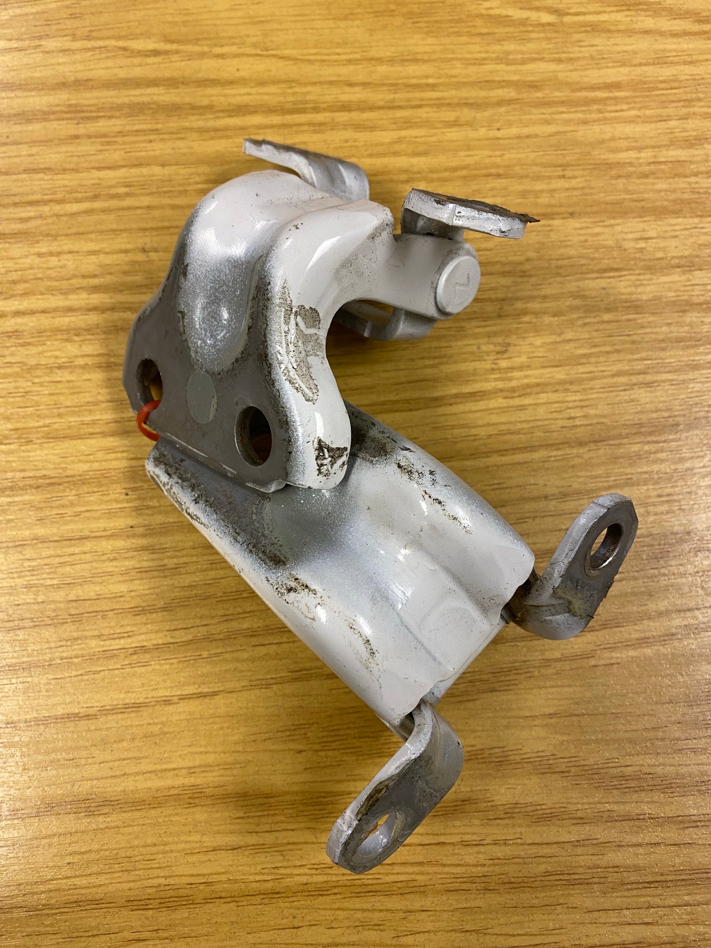 Subaru Forester Rear Left Door Hinge Hinges Pair 10-13 UK Parts