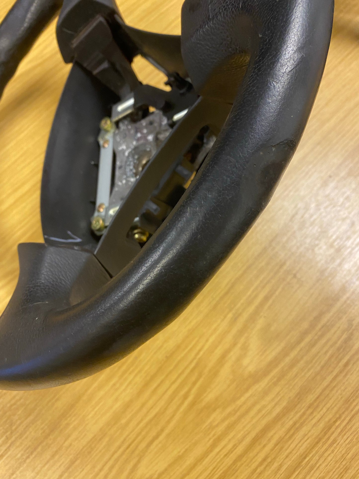 Honda Integra Type R DC5 Steering Wheel MOMO UK PARTS