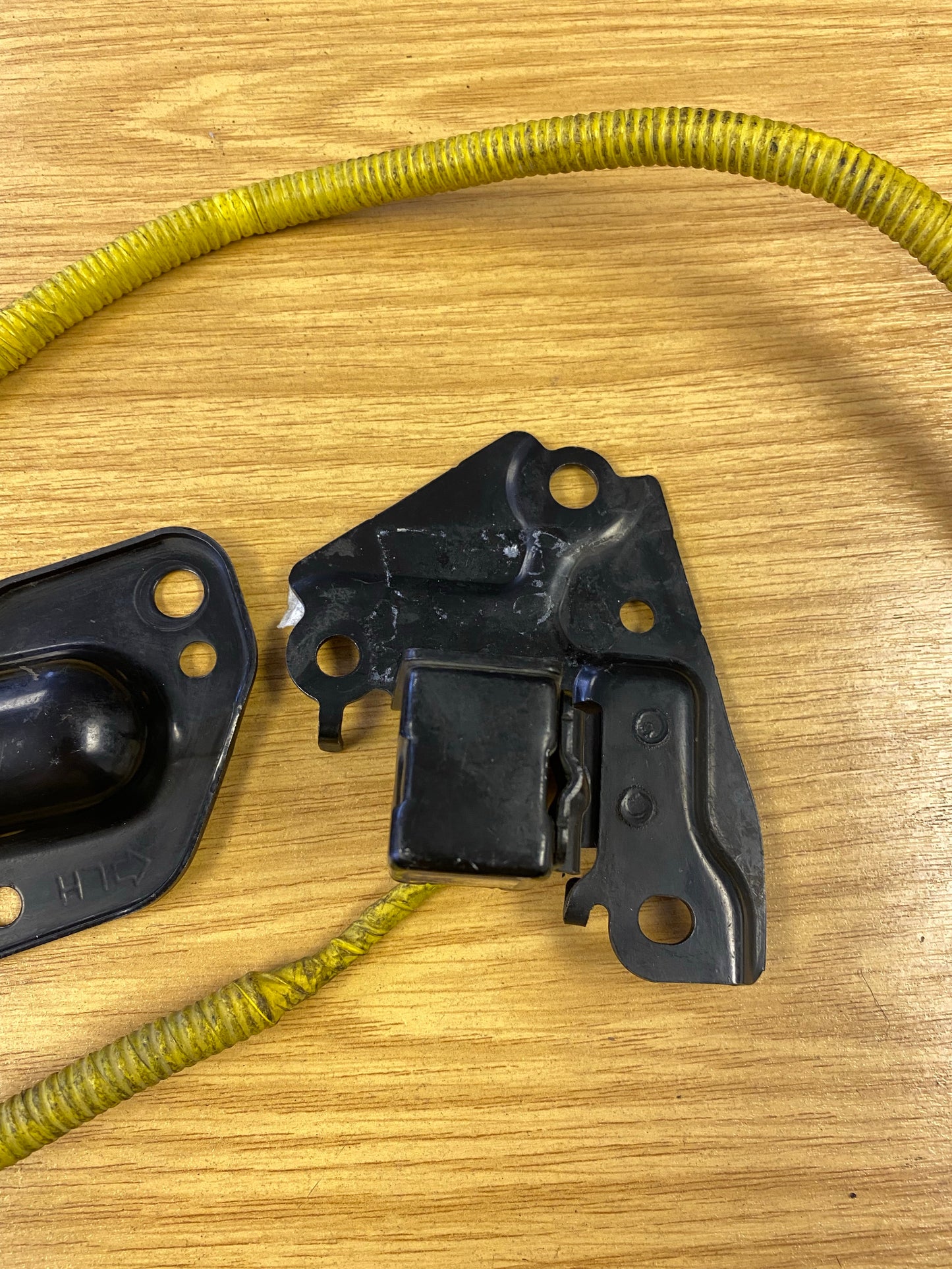 Subaru Impreza STI 8 Blobeye Front Left Airbag Air Bag Sensor Bracket & Wiring