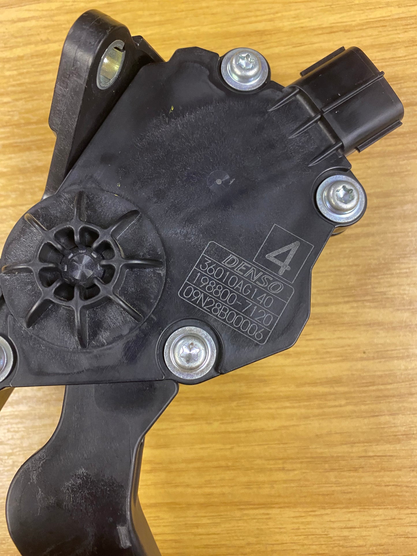 Subaru Legacy Outback MK4 (BR) 2.0D Accelerator Throttle Pedal 10-14 36010AG140