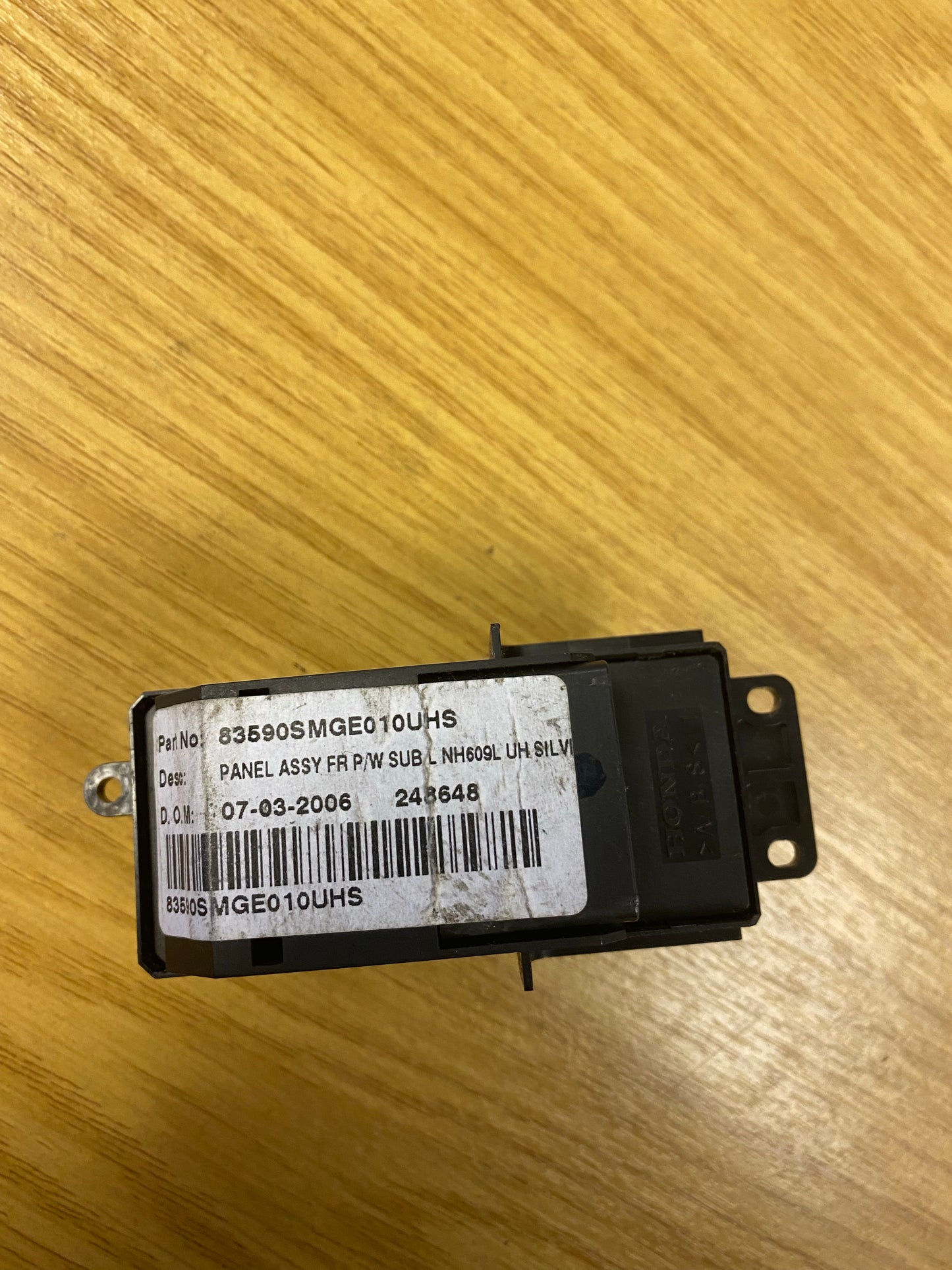 Honda Civic MK8 Front Right Driver Window Control Switch 83590SMGE010UHS