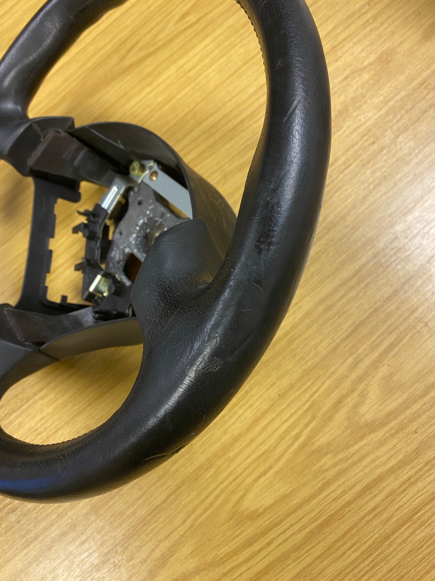 Honda Integra Type R DC5 Steering Wheel MOMO UK PARTS