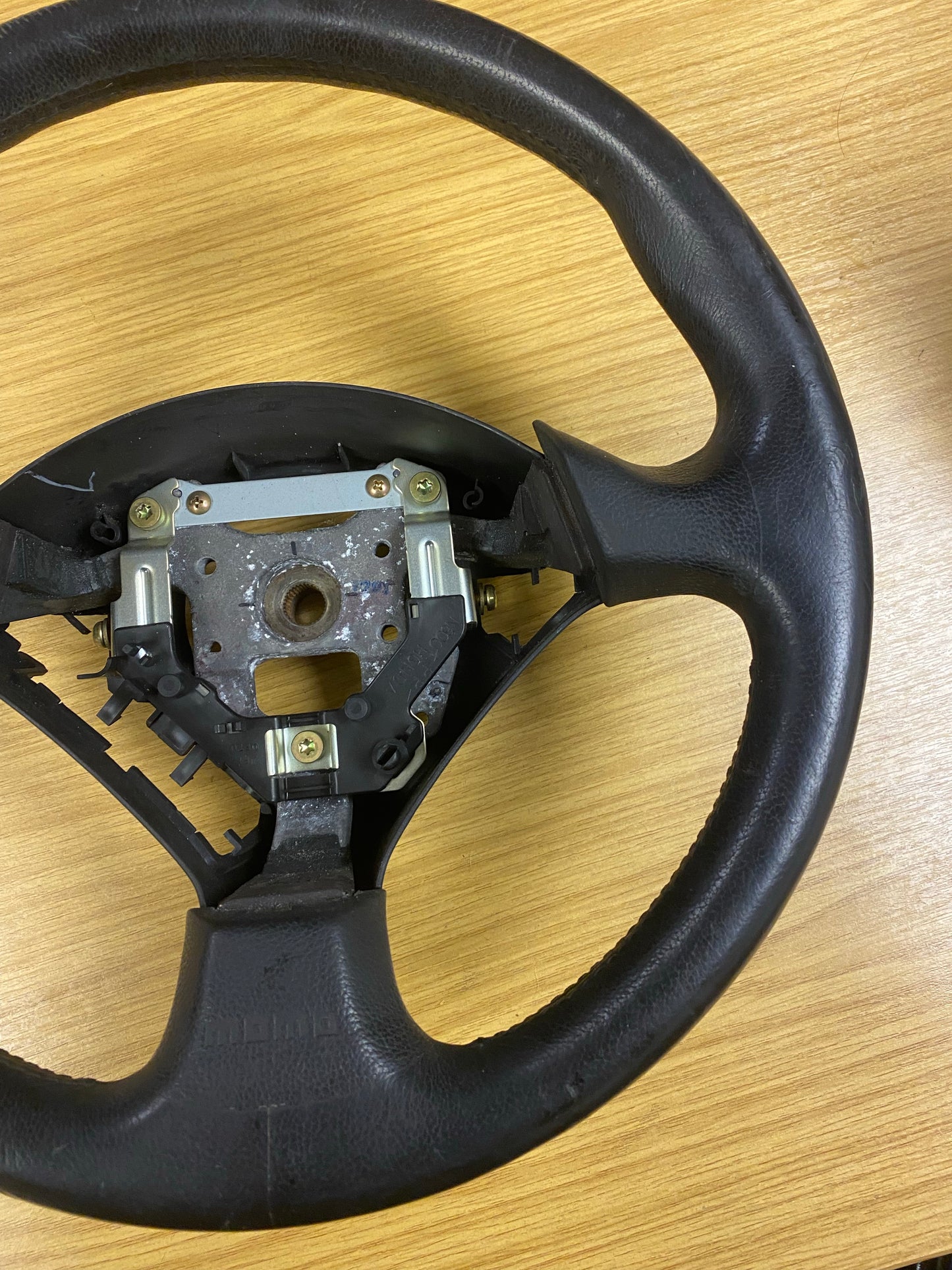 Honda Integra Type R DC5 Steering Wheel MOMO UK PARTS
