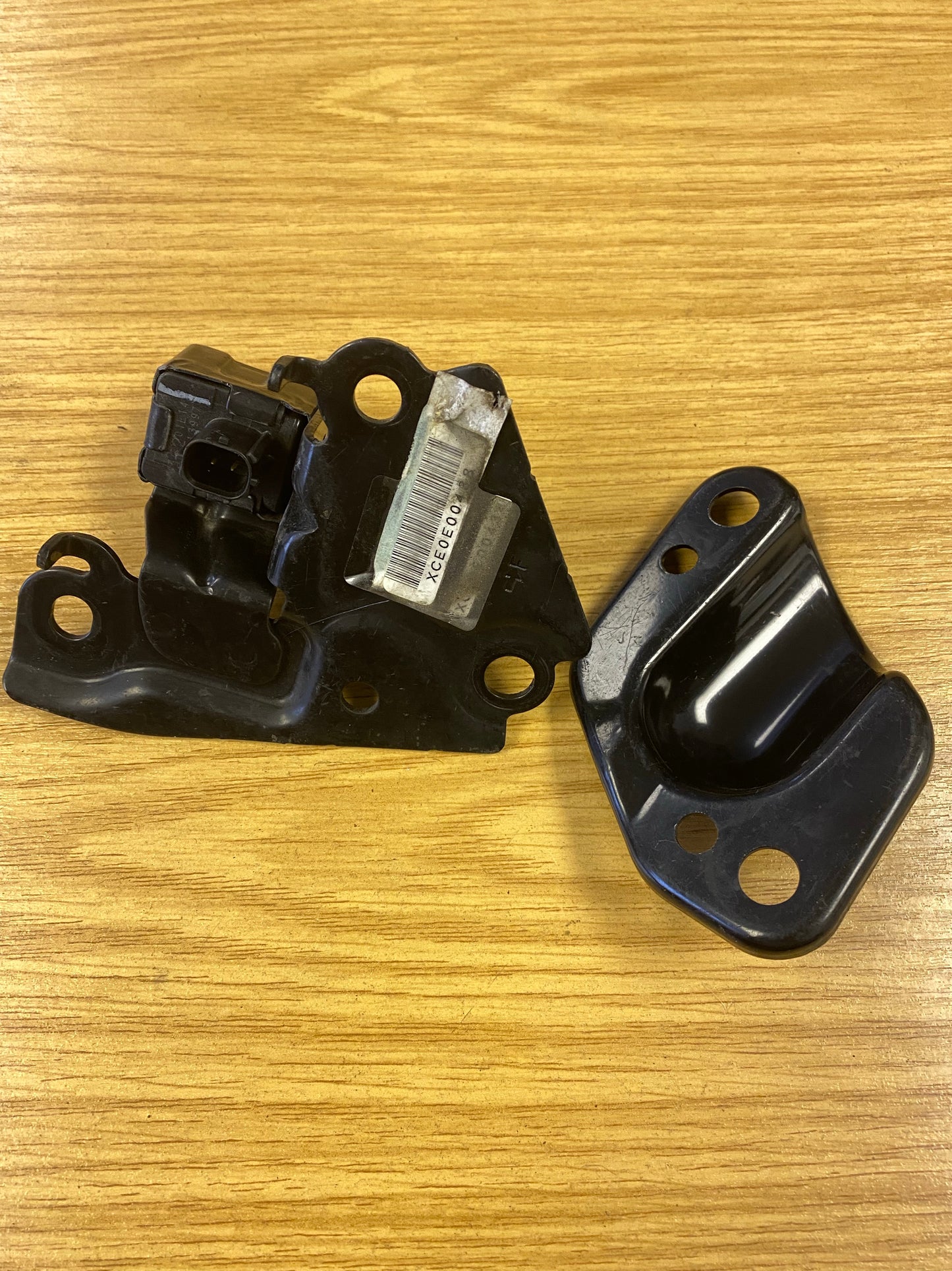 Subaru Impreza STI 8 Blobeye Front Right Airbag Air Bag Sensor W/ Bracket (1)