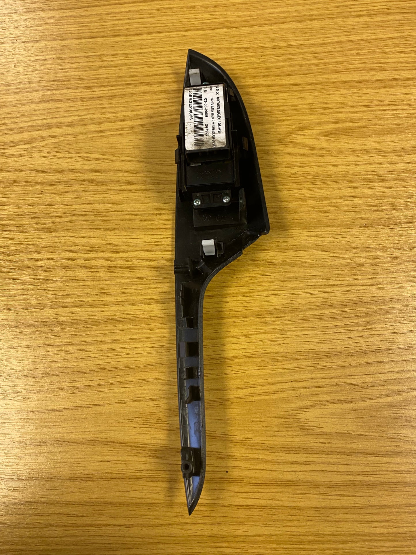 Honda Civic MK8 Rear Right Window Control Switch 2006-2010 83740SMGE010UHS