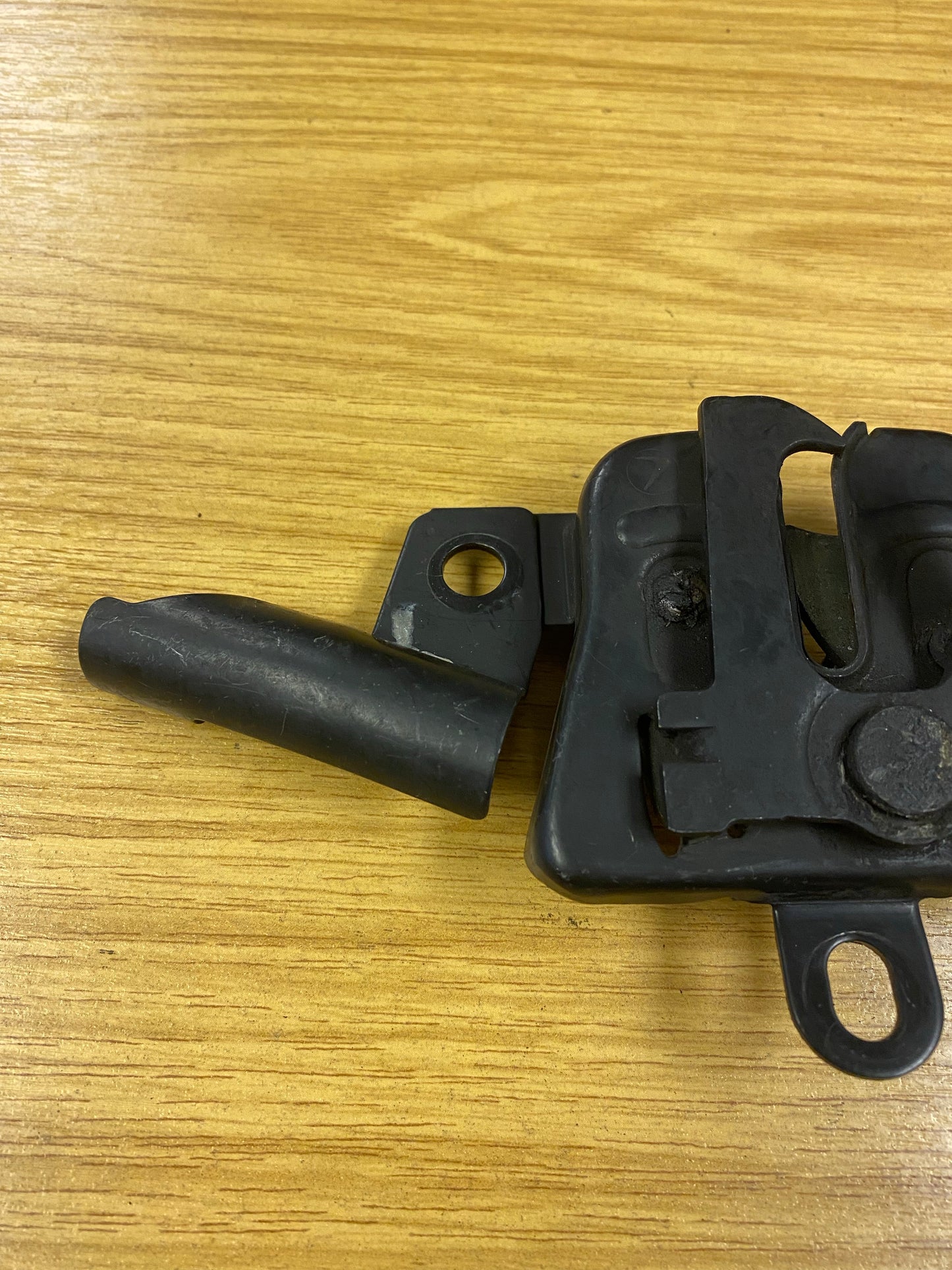Subaru Impreza WRX STI VER 8 Blobeye Bonnet Catch Latch Mechanism 03-05
