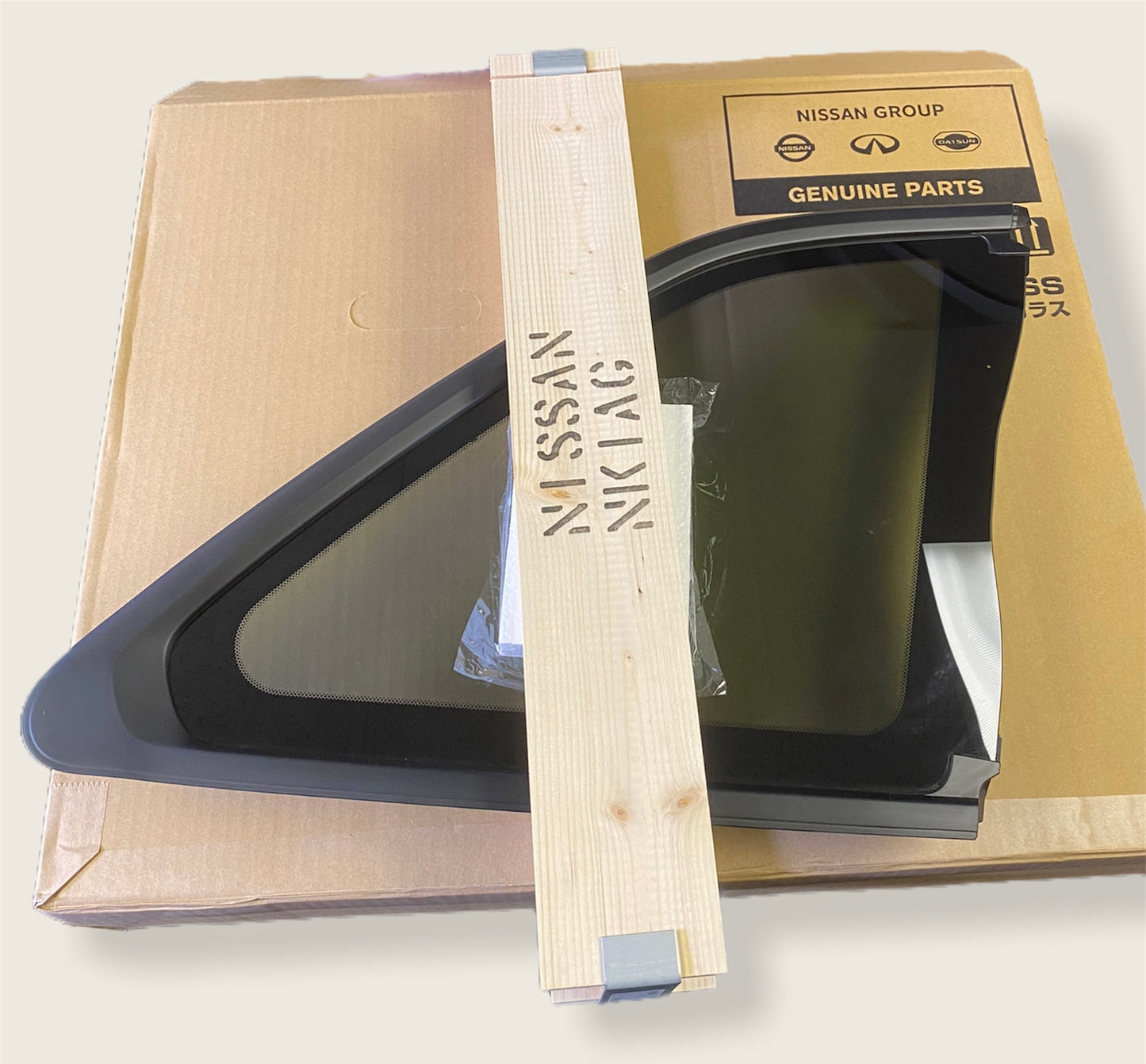 Brand New Genuine Nissan Skyline GTR GTT R34 Rear Right Quarter Window Glass RHS