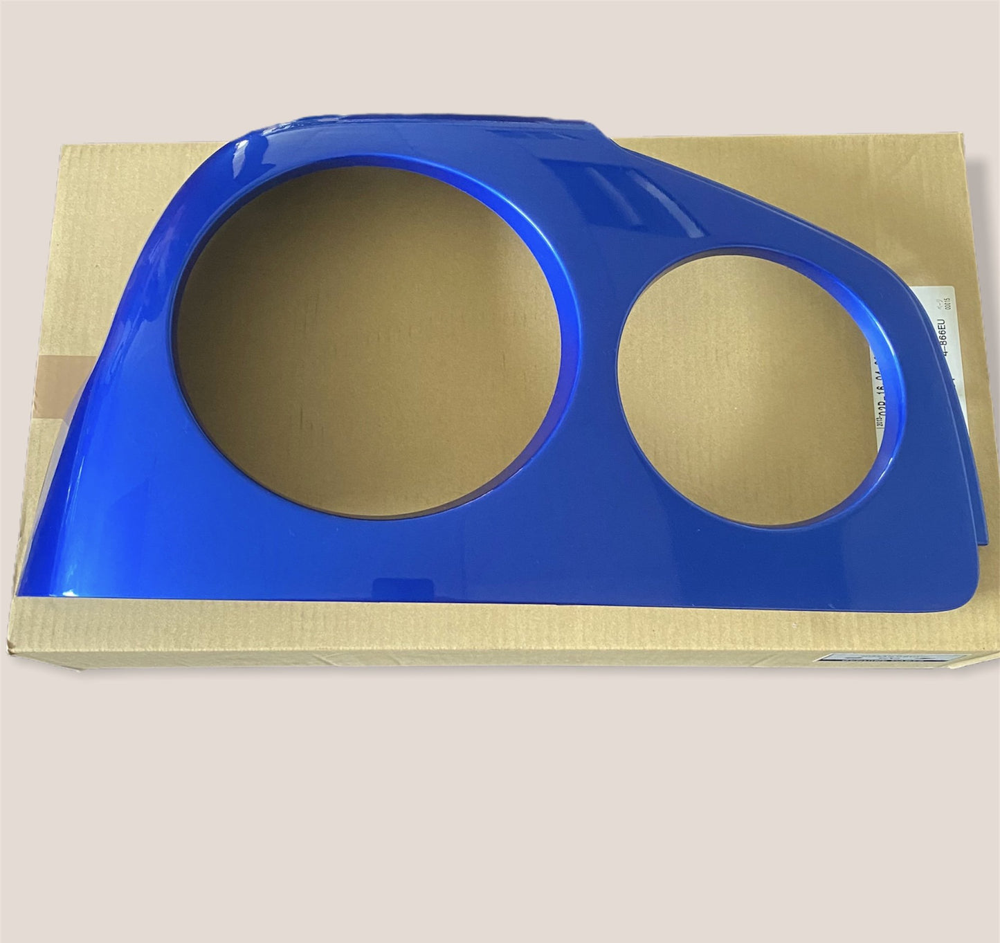 Pair of NEW Genuine Nissan Skyline GTR R34 Rear Left & Right Light Cover TV2