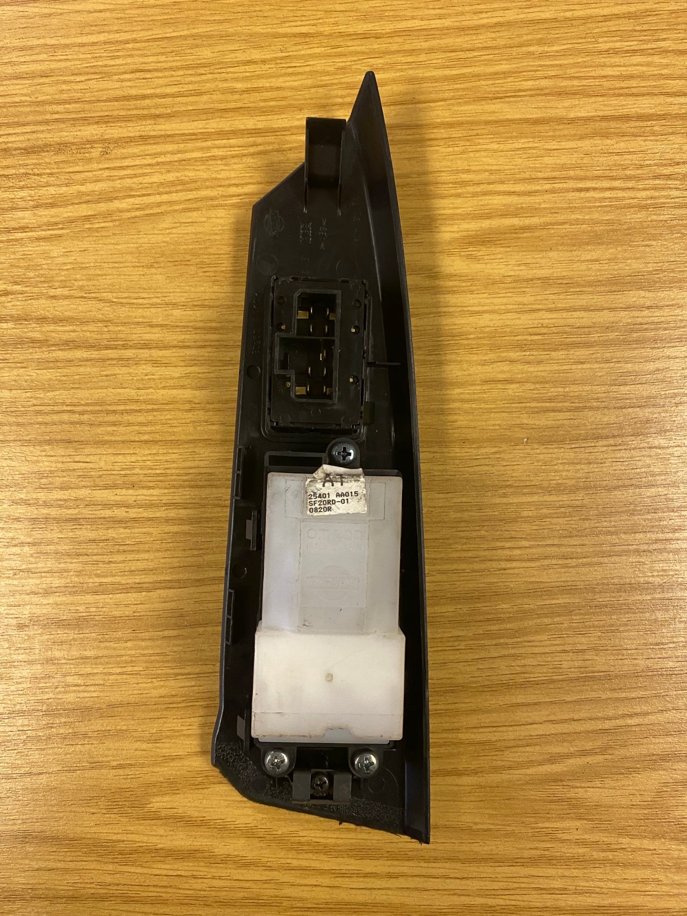 Nissan Skyline GTT GTR R34 Electric Windows & Mirrors Switch Drivers Side (1)