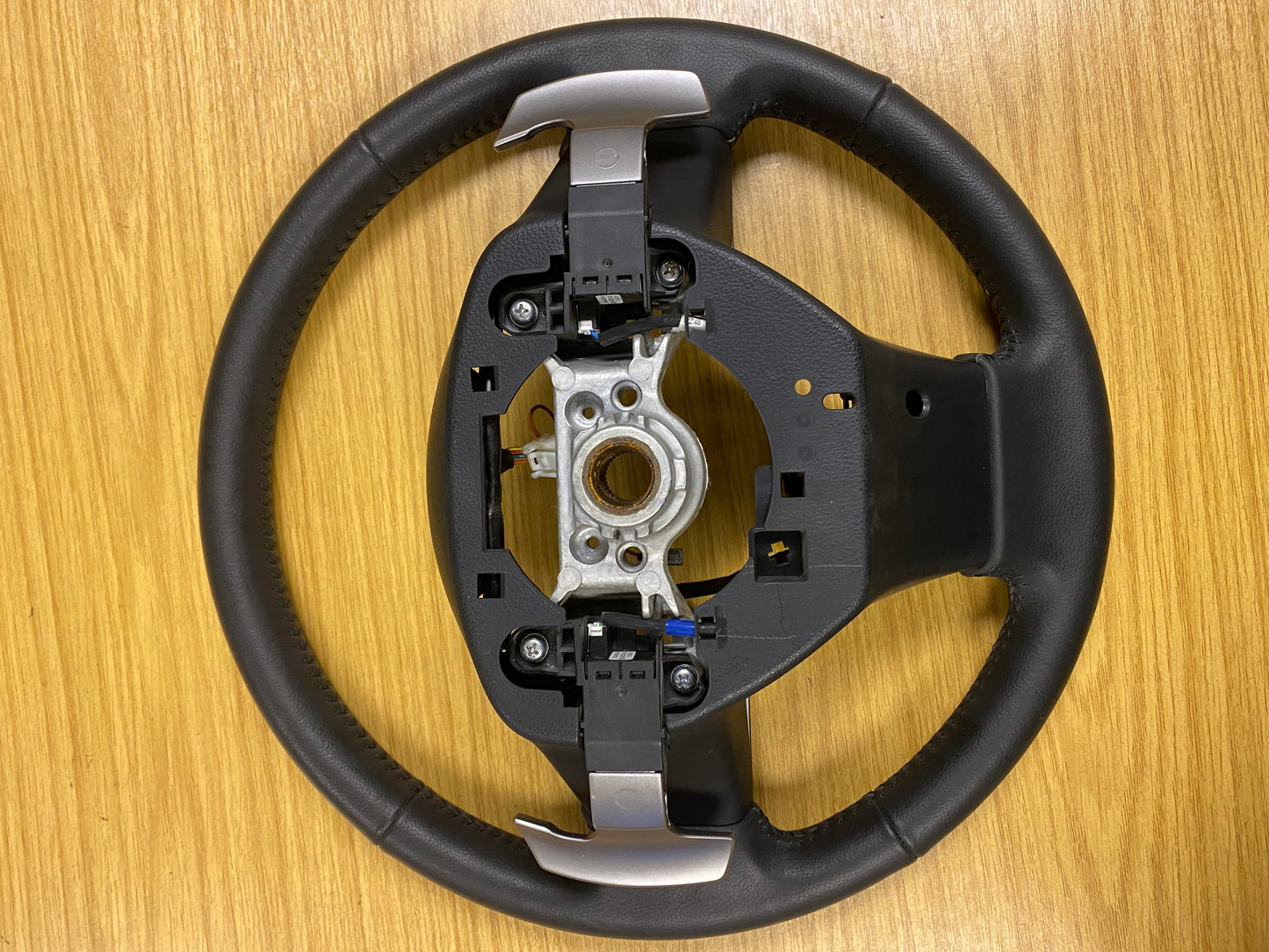Subaru Impreza 2.0 Auto Automatic Paddle Shift Multi-Functional Steering Wheel