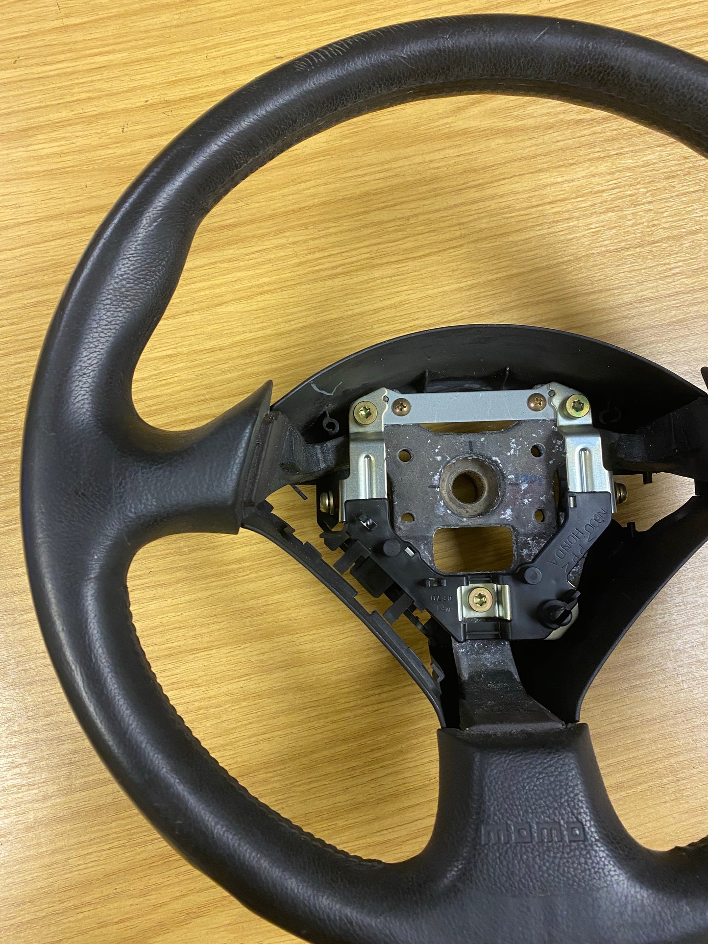 Honda Integra Type R DC5 Steering Wheel MOMO UK PARTS