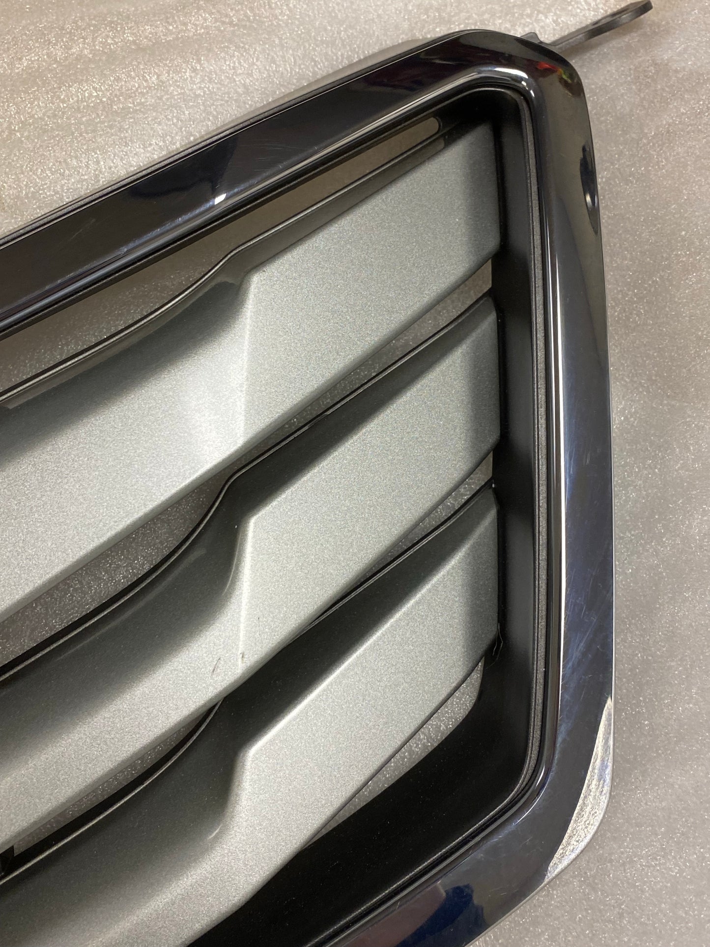 Subaru Legacy Outback MK4 Front Bumper Bonnet Grille Grill 09-14 (2)