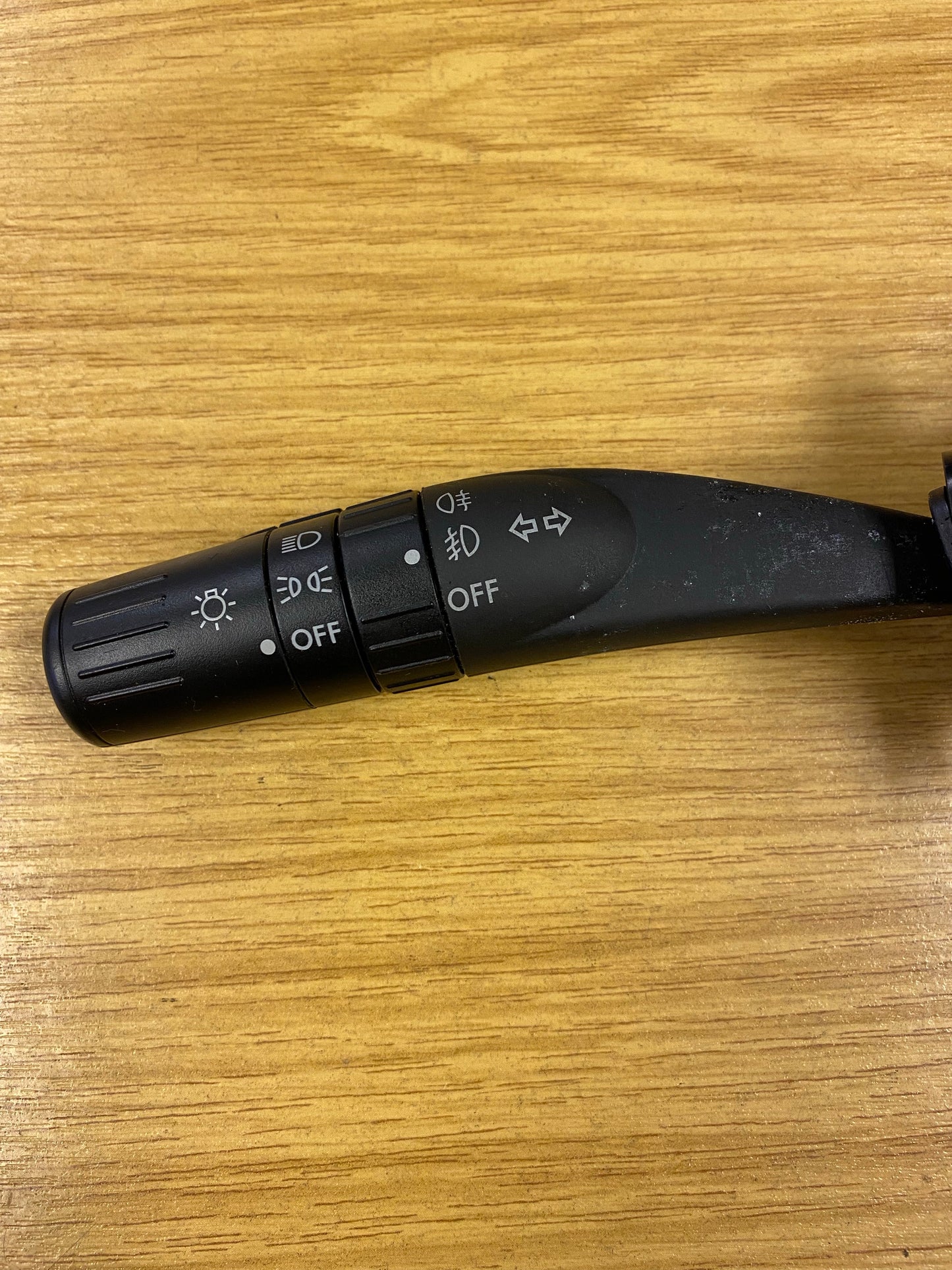 Subaru Forester Legacy Indicator Lights Control Switch Stalk 83115AG151