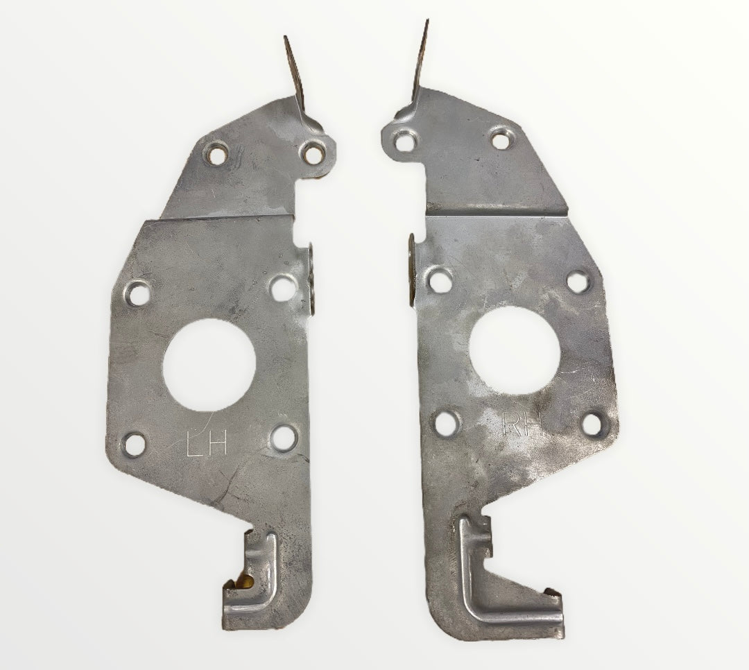 Nissan Skyline GTR R34 BNR34 Stereo Radio Mount Mounting Bracket Pair 99-02 (1)