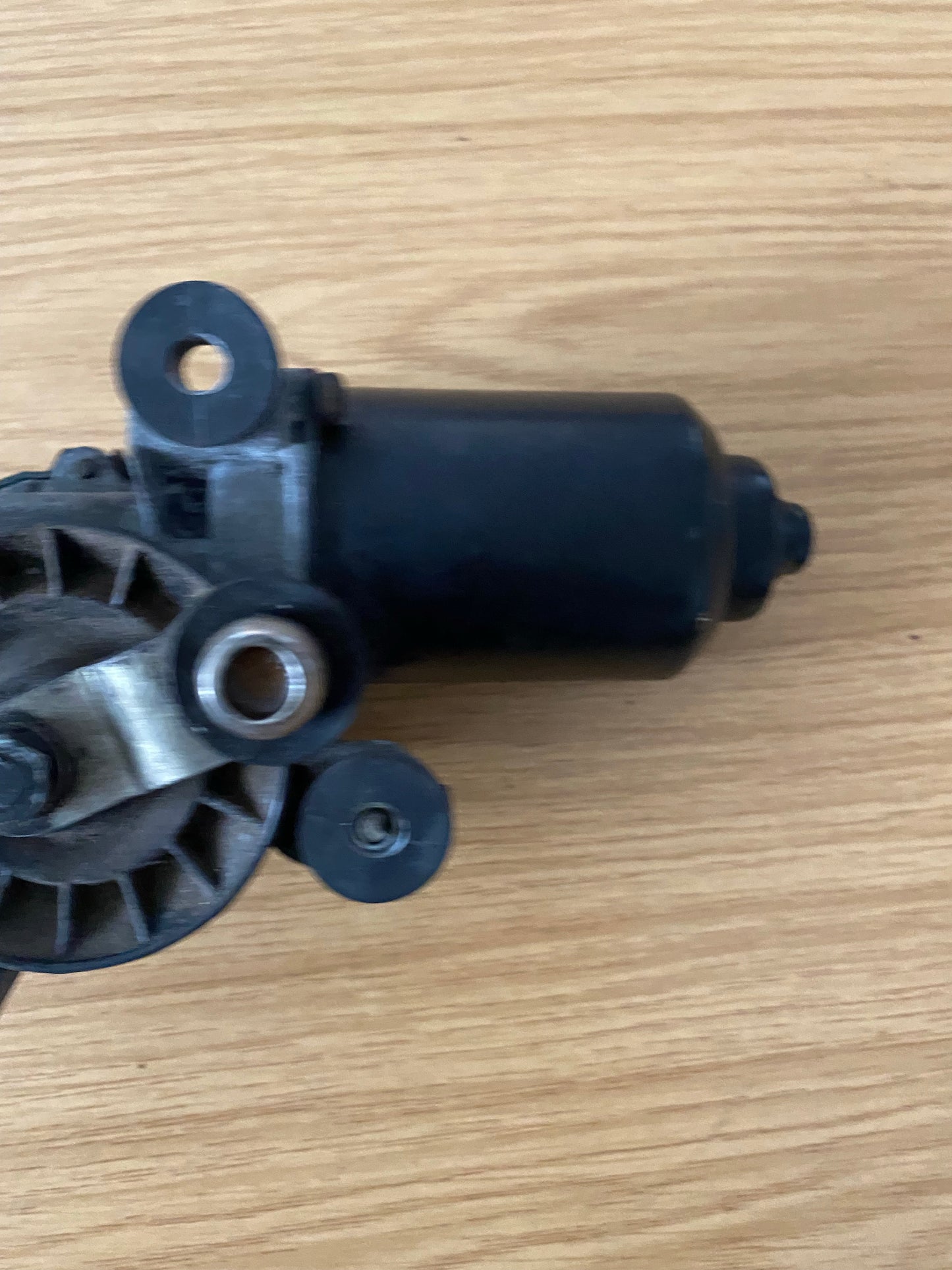 Mitsubishi Lancer Evolution Evo 4 Evo 5 Evo 6 IV V VI Front Wiper Motor (2)