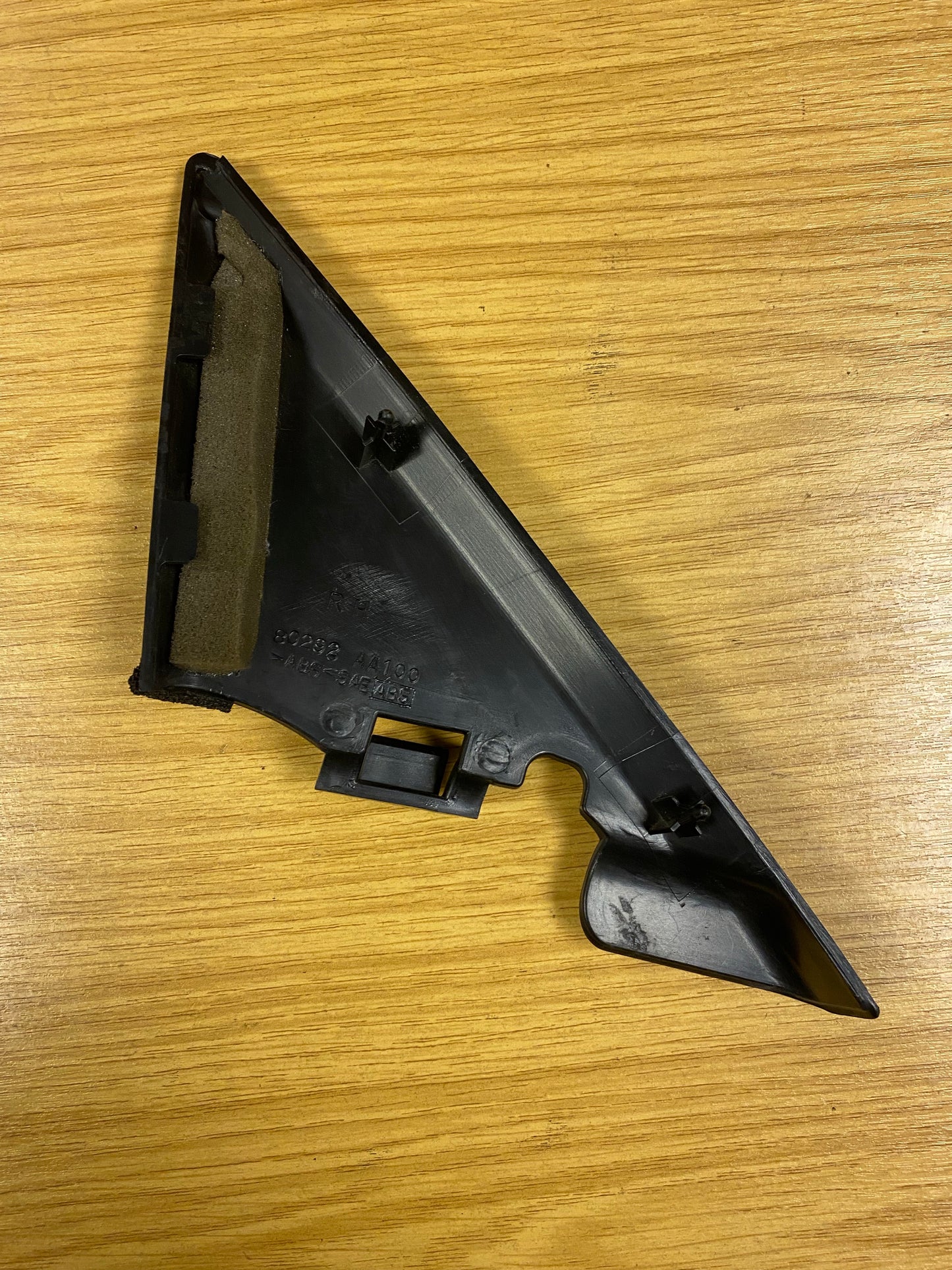 Nissan Skyline GTR R34 Interior Front Right Door Corner Cover 80292AA100 (5)