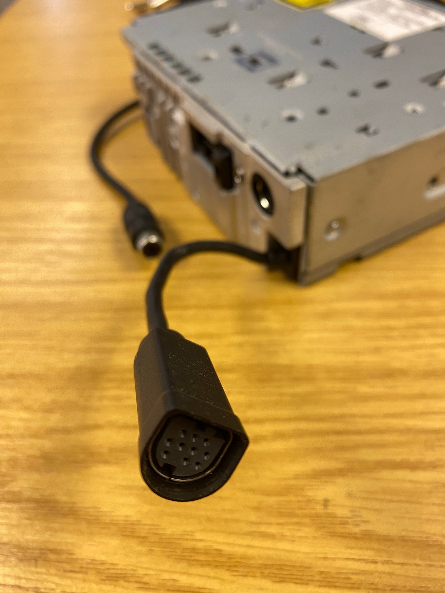 ALPINE CDA-9851R Head Unit - Missing Face