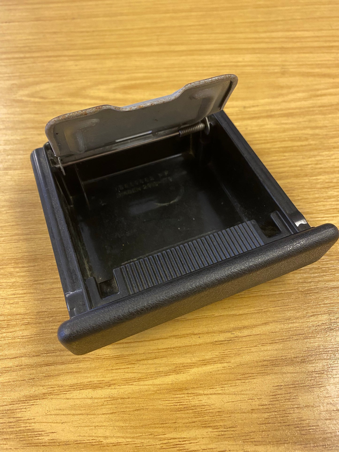 Mitsubishi Evo 4 Evo 5 Evo 6 IV V VI Centre Console Dash Ashtray Ash Tray Assy (1)