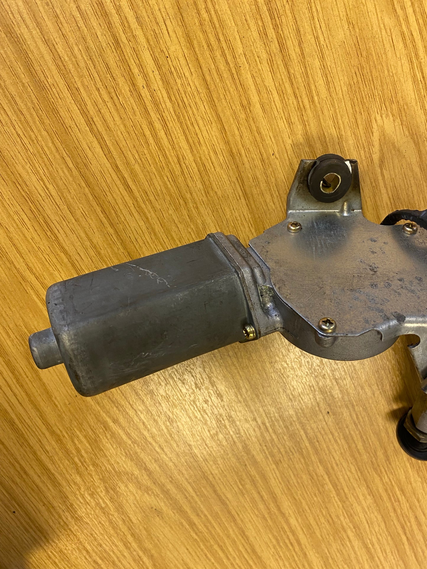 Mitsubishi Lancer Evolution Evo 4 Evo 5 Evo 6 IV V VI Rear Wiper Motor