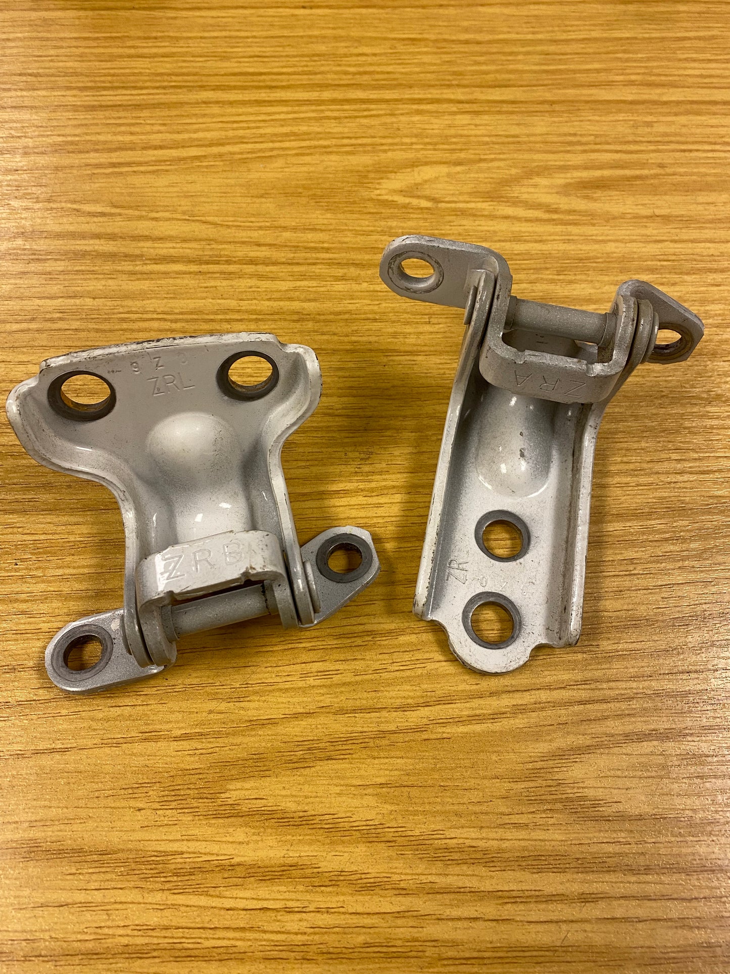 Subaru Impreza Rear Left Door Hinge Hinges Pair 10-14 UK Parts