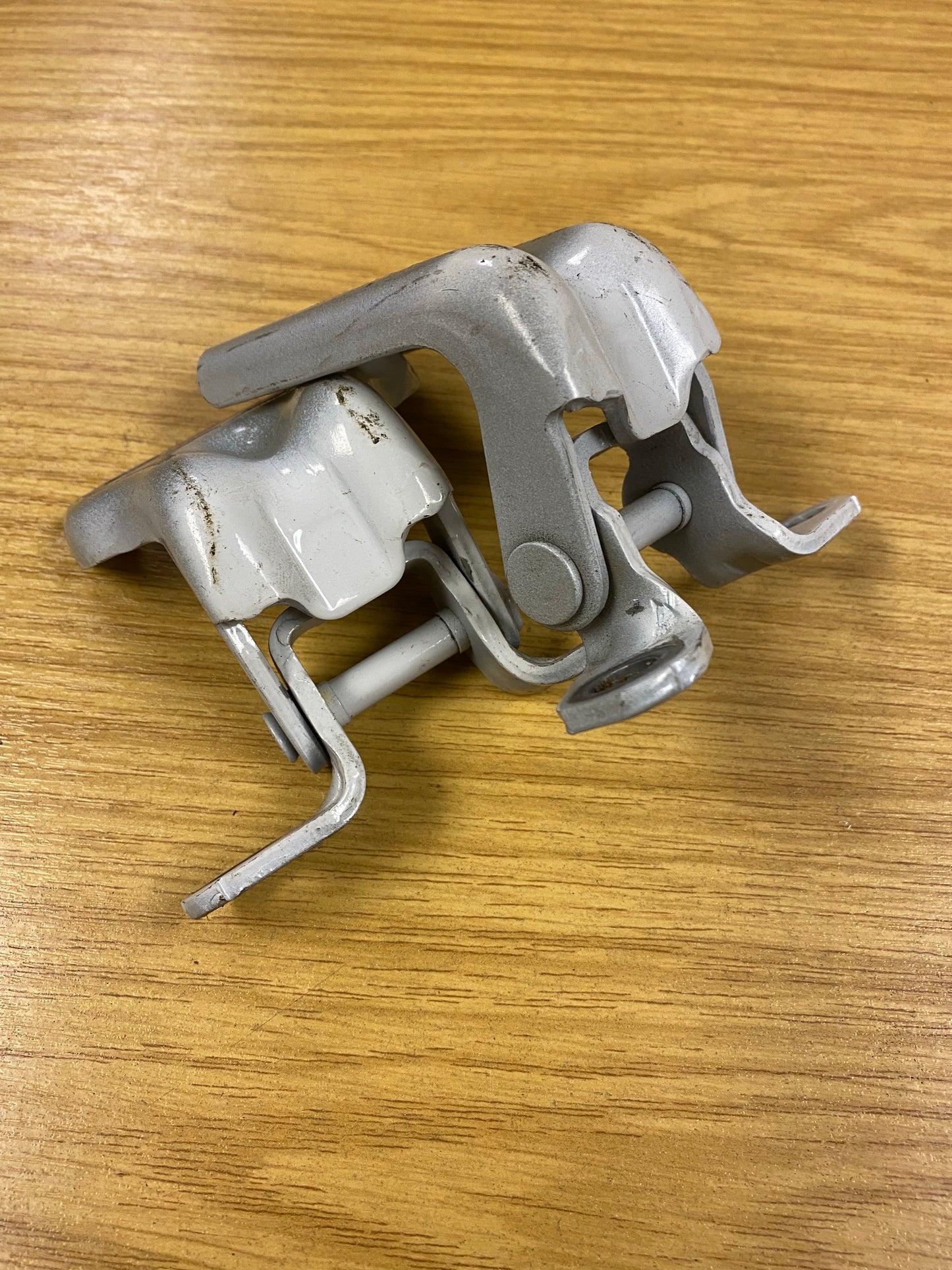 Subaru Impreza Rear Right Door Hinge Hinges Pair 10-14 UK Parts