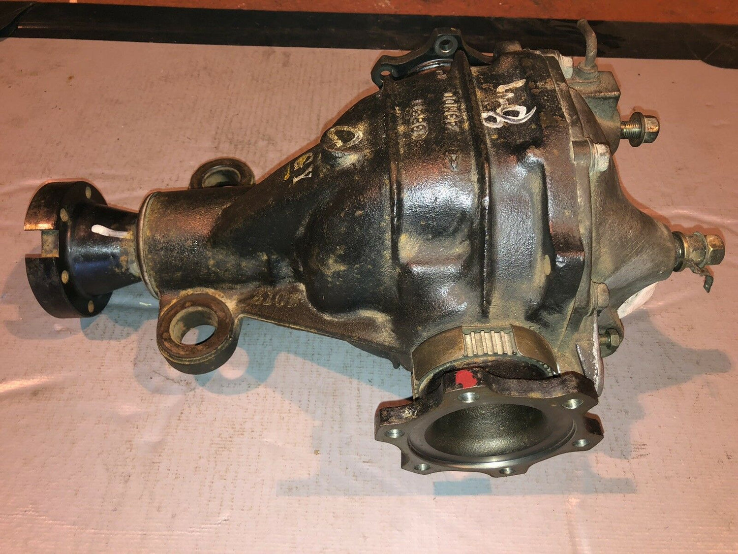 Skyline Gt R R34 Rear Differential Nissan Skyline GTR R34 NON V-Spec Rear Differential Rear Diff 3.54 Rat ...