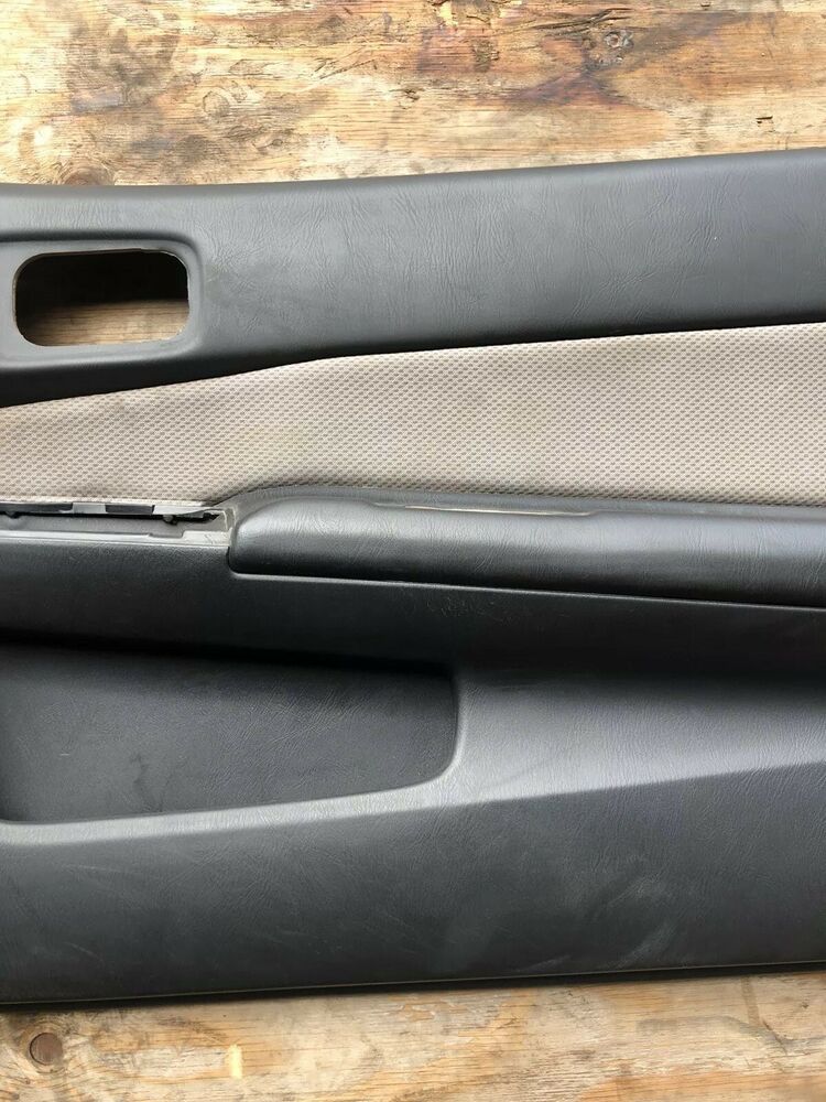 Nissan Skyline GT-T R34 Front Door Card Right Driver Side OS