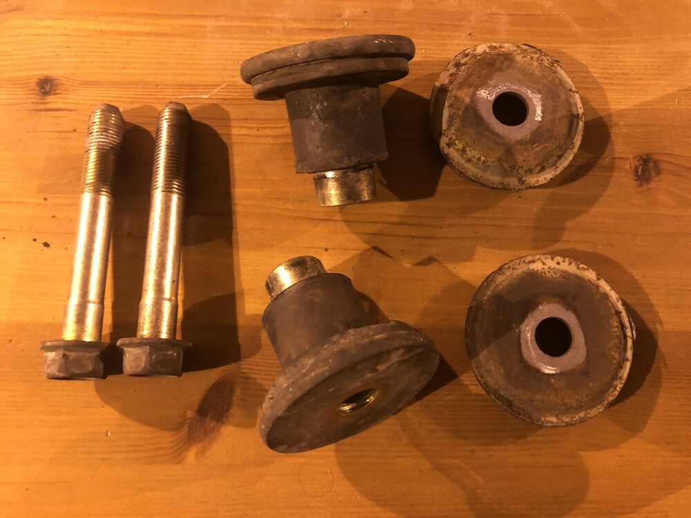 Skyline Gt R R34 Rear Differential Nissan Skyline GTR R33 R34 Rear Differential Diff Mounts, Spacers & Bo ...