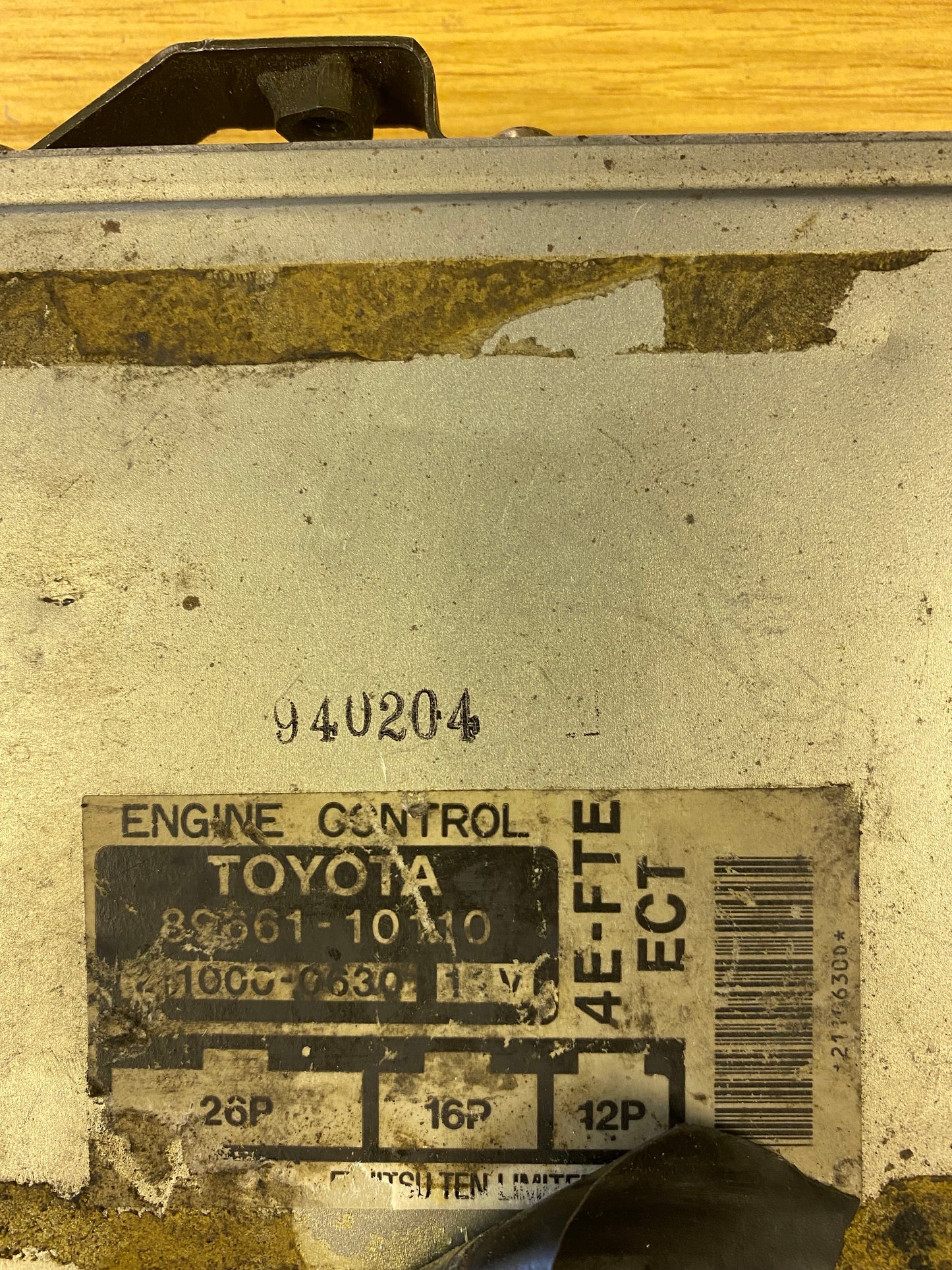 Toyota Starlet 3 Pin EP82 4E-FTE Engine Control Unit Module ECU 89661-10110 (2)