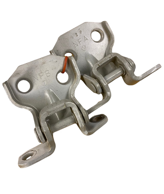 Subaru Impreza Front Right Door Hinge Hinges Pair 10-14 UK Parts