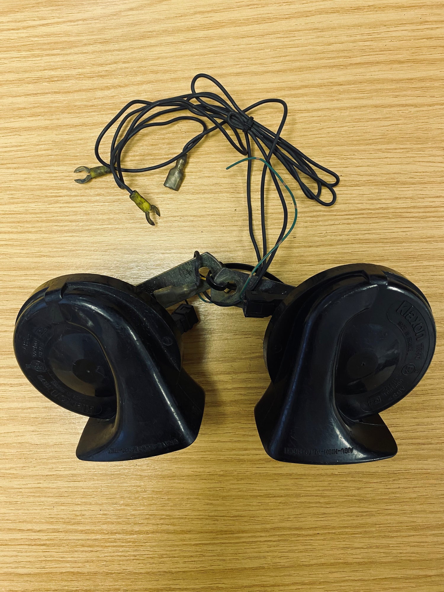 Gt R R34 Horn Dual Twin Horn Horns Assembly Wires Pair Nissan Skyline GTR R34 BNR34 ...