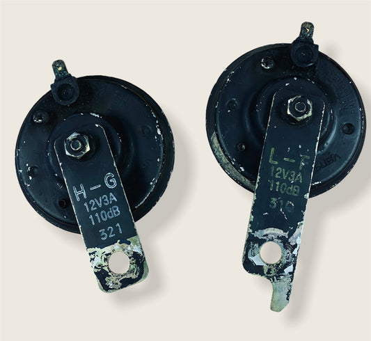 2x Genuine OEM Subaru Impreza WRX STI Ver 7 8 Horns Horn UK STOCK 02-05 (1)