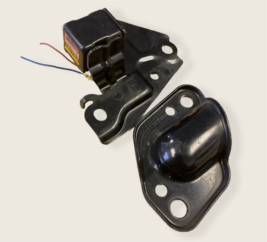 Subaru Impreza STI 8 Blobeye Front Left Airbag Air Bag Sensor W/ Bracket